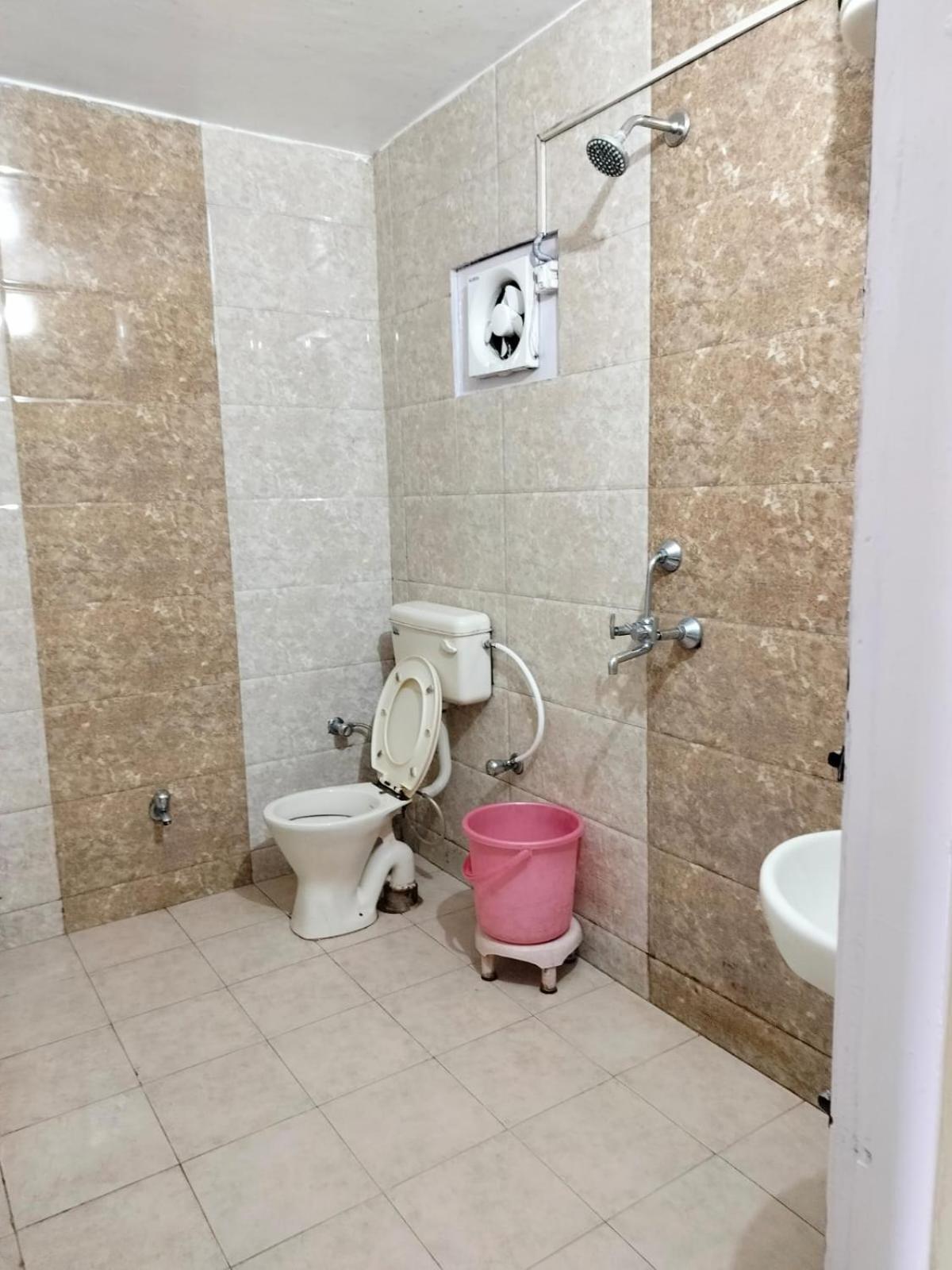 Hotel Surya Lake View ナイニタール エクステリア 写真